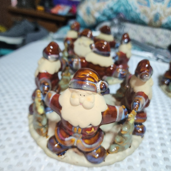 CIRCLE OF SANTAS EUC LARGE CANDLE HOLDER SET OF 4 SET CERAMIC CHRISTMAS TIME - Picture 2 of 9